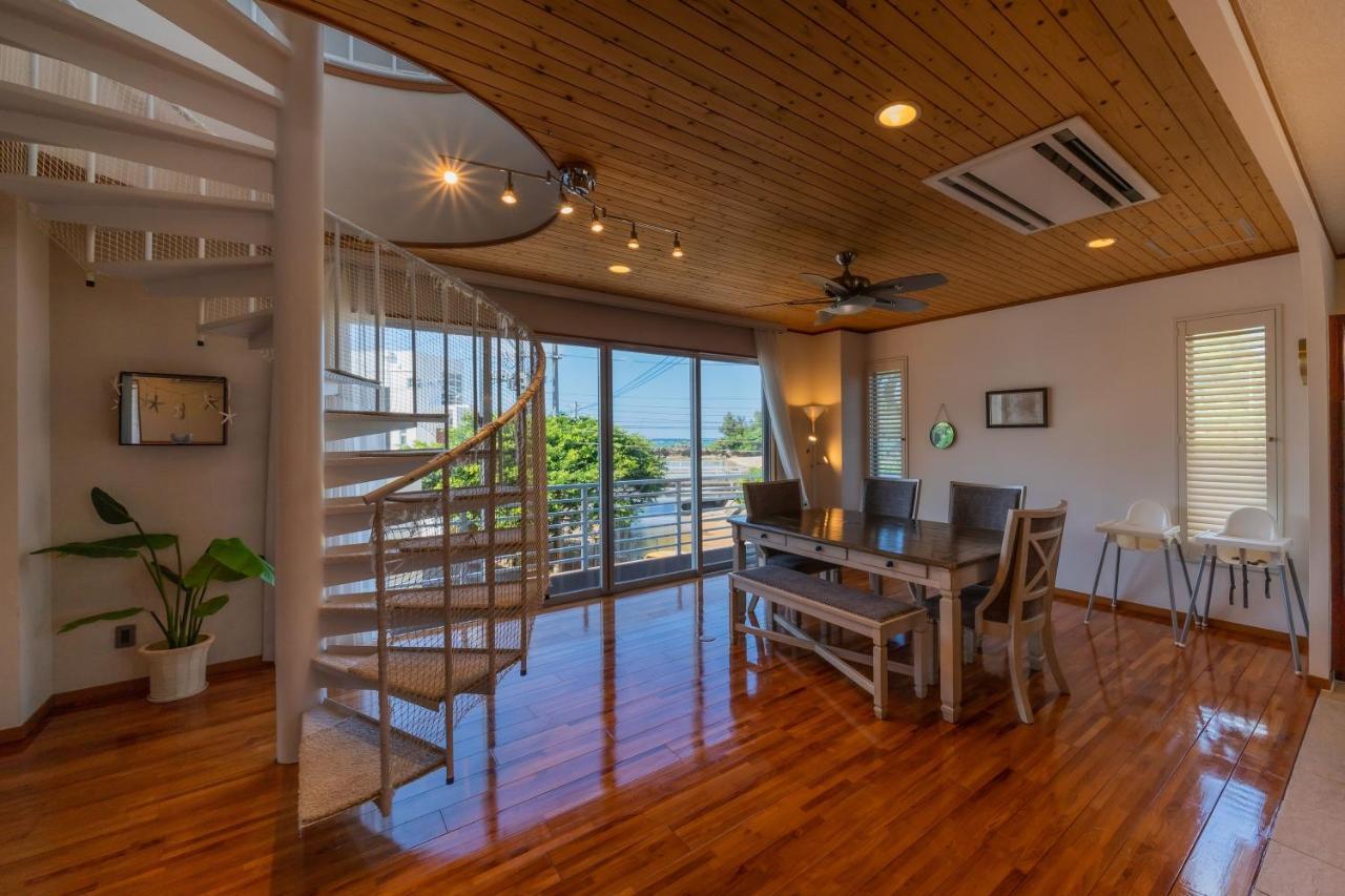 ペンション ラナカイハウス沖縄 Villa Онна Екстериор снимка