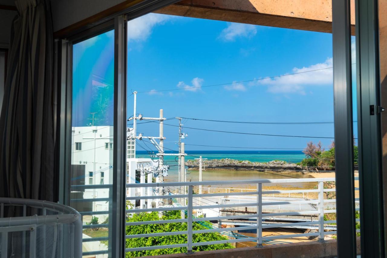 ペンション ラナカイハウス沖縄 Villa Онна Екстериор снимка